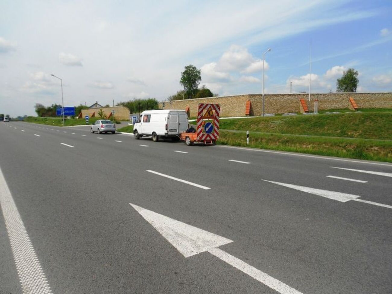 Сейчас ширина украинских дорог составляет 3,5&ndash;3,75 м