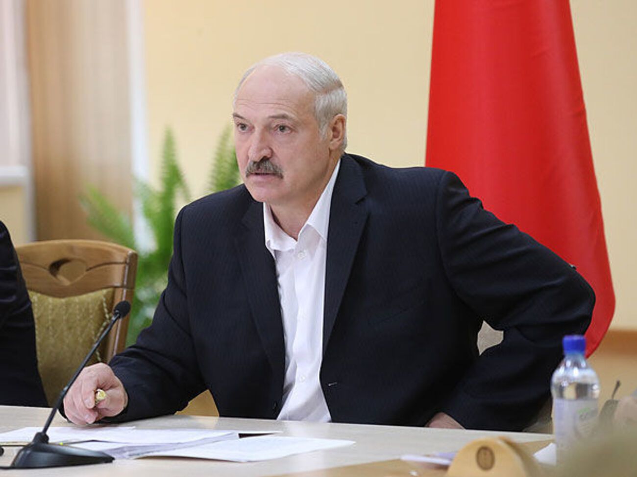 Лукашенко: Не в радянські часи живемо, коли ми збиралися на пленуми й умовляли один одного