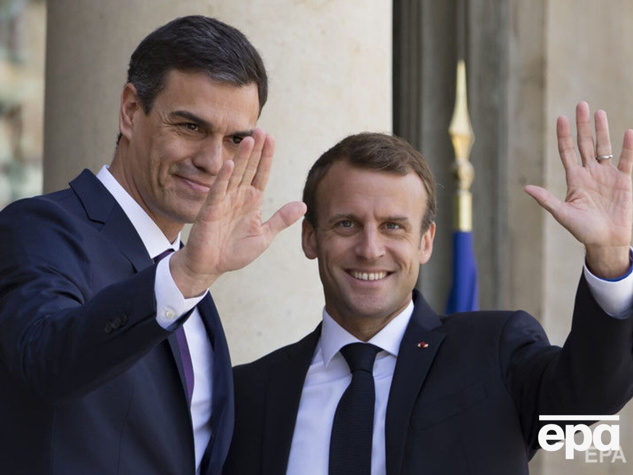 Макрон обговорив питання санкцій із прем'єр-міністром Іспанії Педро Санчесом