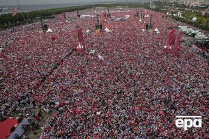 У Стамбулі мільйони людей вийшли на мітинг на підтримку опозиційного кандидата у президенти. Фоторепортаж