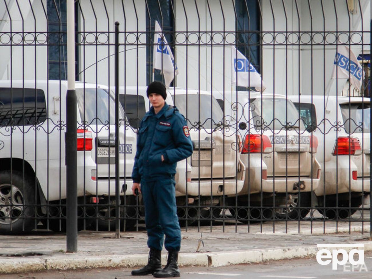 Автомобілі ОБСЄ успішно проїхали через заміновану ділянку