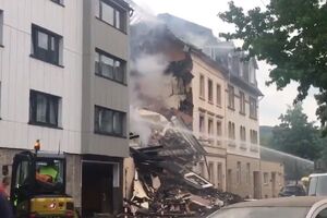 Здание получило значительные разрушения