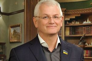 Співаковський заявив, що за три дні до пожежі на його мобільний телефон надійшло смс із погрозами