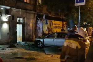 Коли бізнесмен заходив додому, спрацював вибуховий пристрій