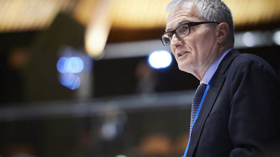 Николетти лишился должности президента ПАСЕ из-за поражения на парламентских выборах в Италии