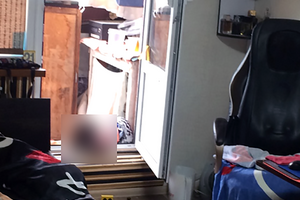 Женщина пыталась укрыться от выстрелов на балконе, но не смогла