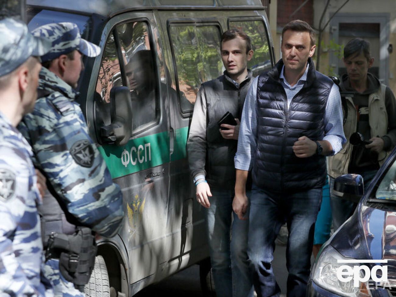 Навальному продовжили випробувальний термін у зв'язку із його арештами на неузгоджених мітингах