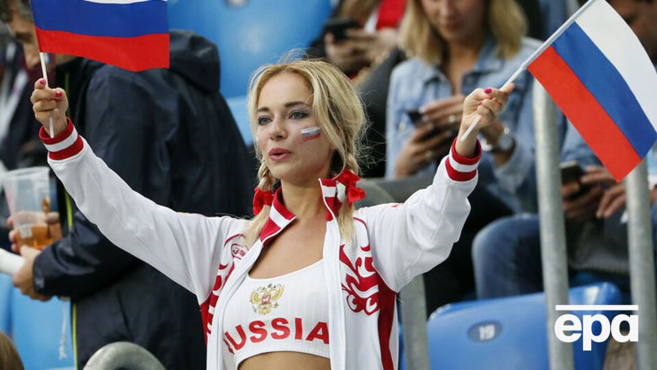 Порносайти описують Немчинову як розкуту модель