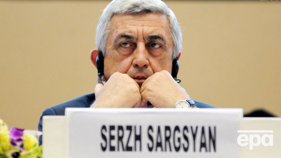 Саргсян втратив владу внаслідок вуличних протестів
