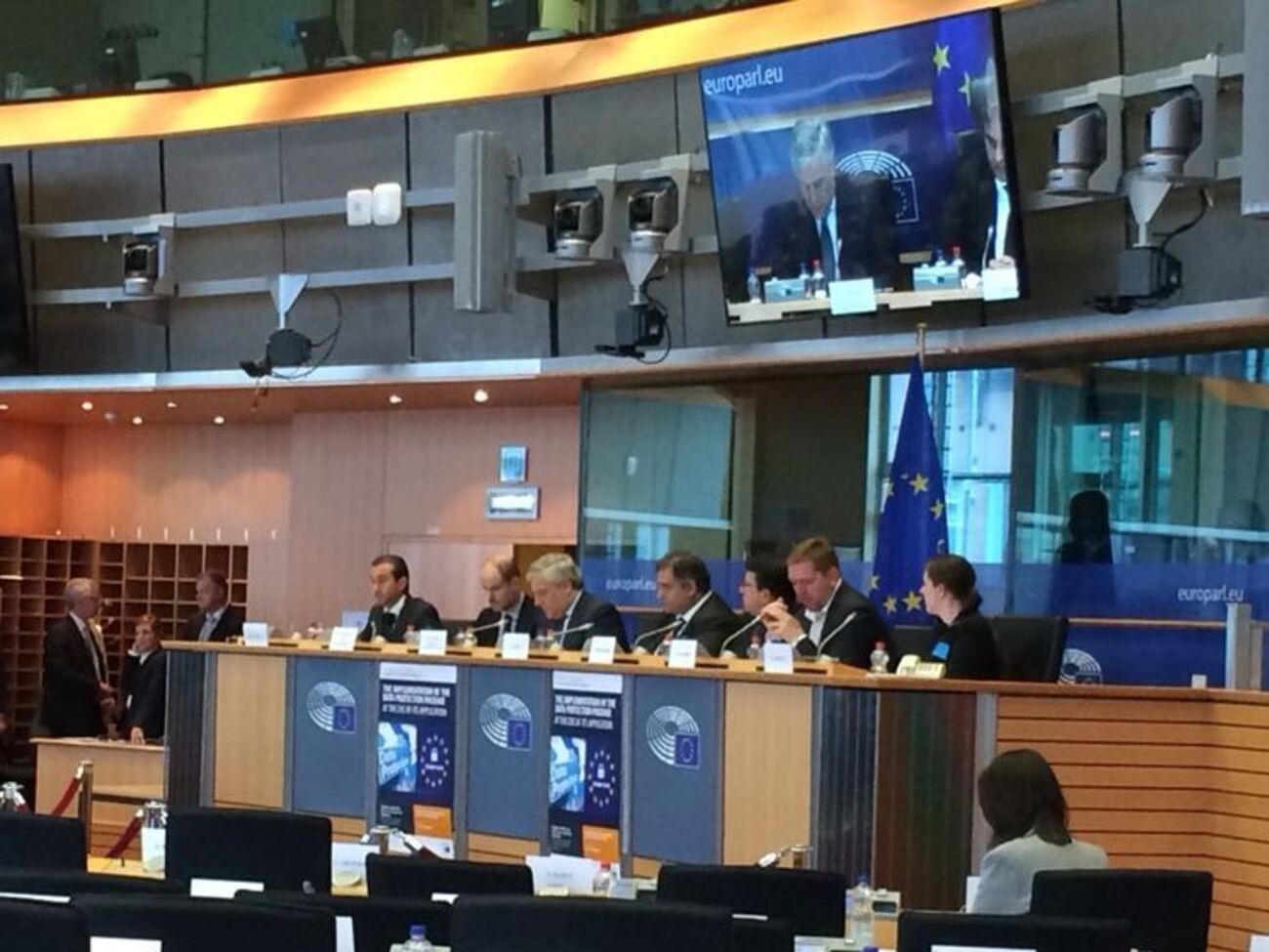 Большинство членов комитета готовы лишить Будапешт права голоса в Совете ЕС