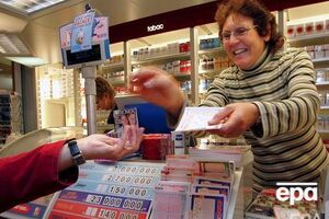 Австралієць пожертвував частину виграних у лотерею грошей