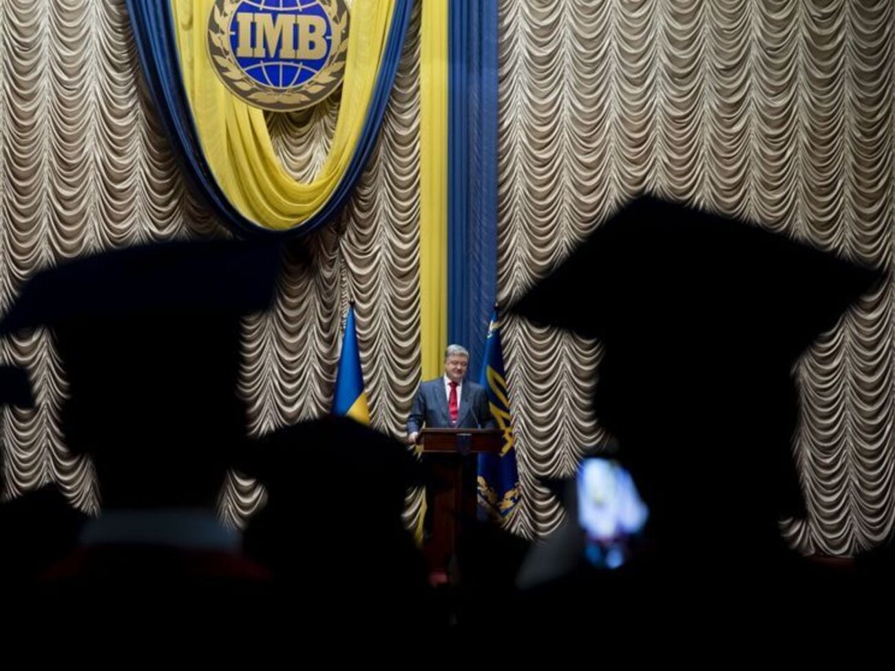 Президент заявил, что&nbsp;&nbsp;сектор обороны и безопасности Украины реформируют под стандарты НАТО