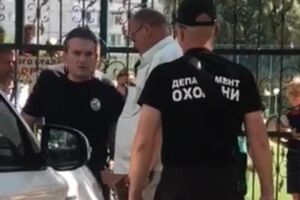 Мамчур подтвердил, что задержанный является его помощником