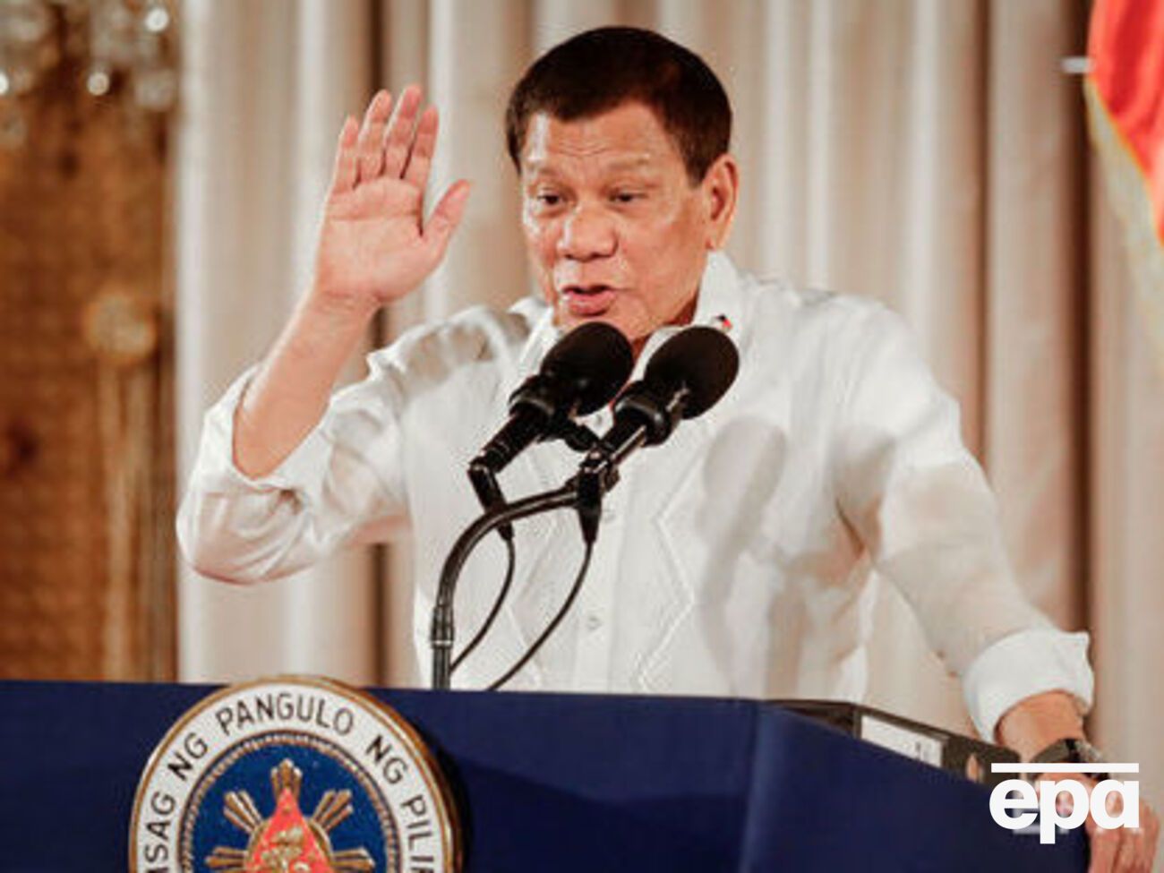 Дутерте: Хто цей дурний Бог? Він дійсно дурний