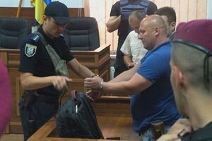 11 червня в залі суду на Святогора наділи наручники і відправили в СІЗО