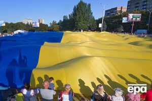 4% украинцев в первую очередь ожидают от нового президента защиты украинского языка и культуры