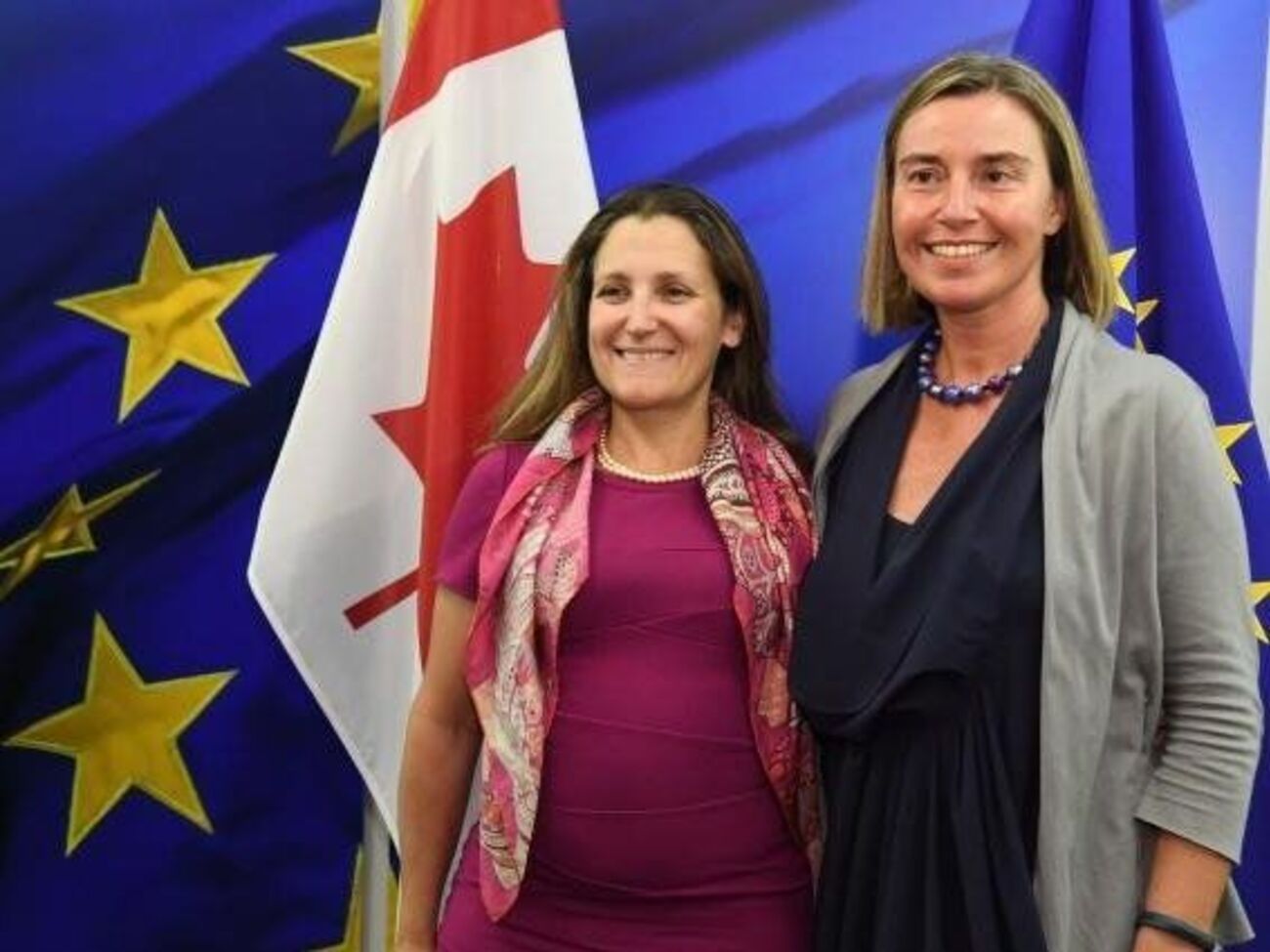 Фриланд и Могерини встретились в Брюсселе