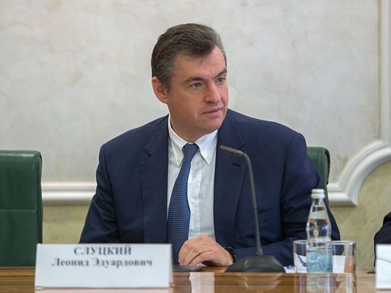 Слуцкий назвал РФ страной с "переполненной чашей терпения"