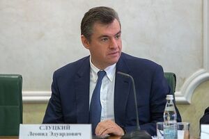 Слуцкий назвал РФ страной с "переполненной чашей терпения"