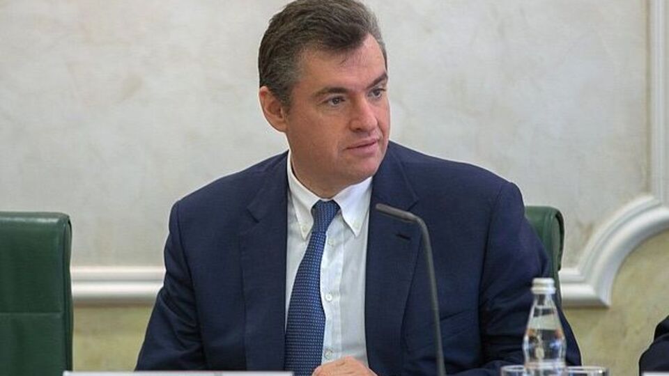 Слуцкий назвал РФ страной с "переполненной чашей терпения"