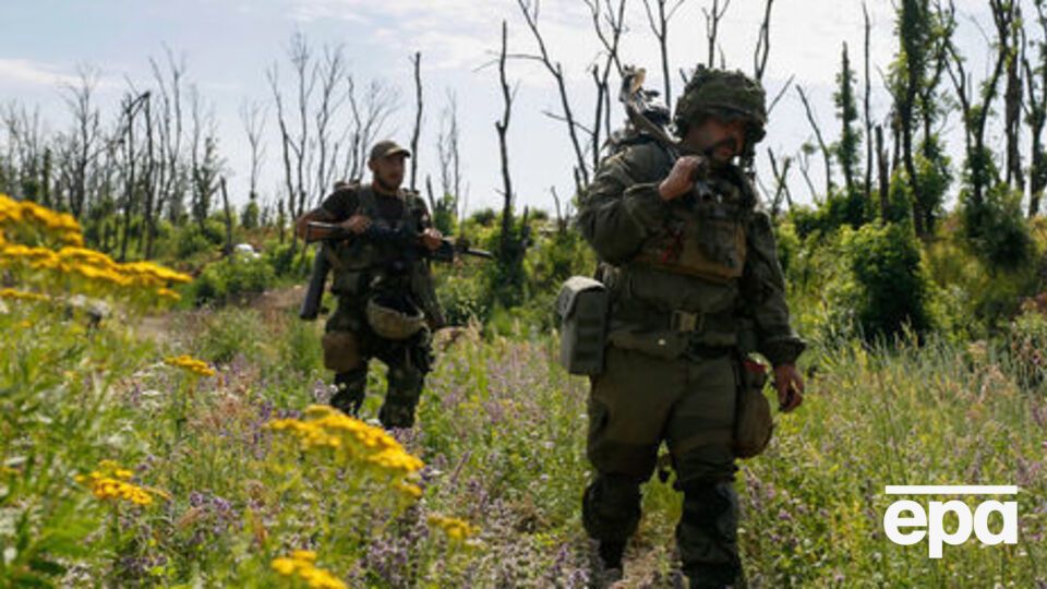 Военнослужащим могут предоставляться отпуска по семейным обстоятельствам длительностью до 10 дней