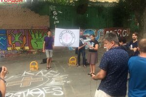 Біля офісу Міжнародного комітету Червоного Хреста у Києві пройшла акція на підтримку Сенцова й Балуха. Фоторепортаж