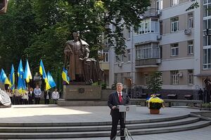 Порошенко: Все должны быть равны перед законом