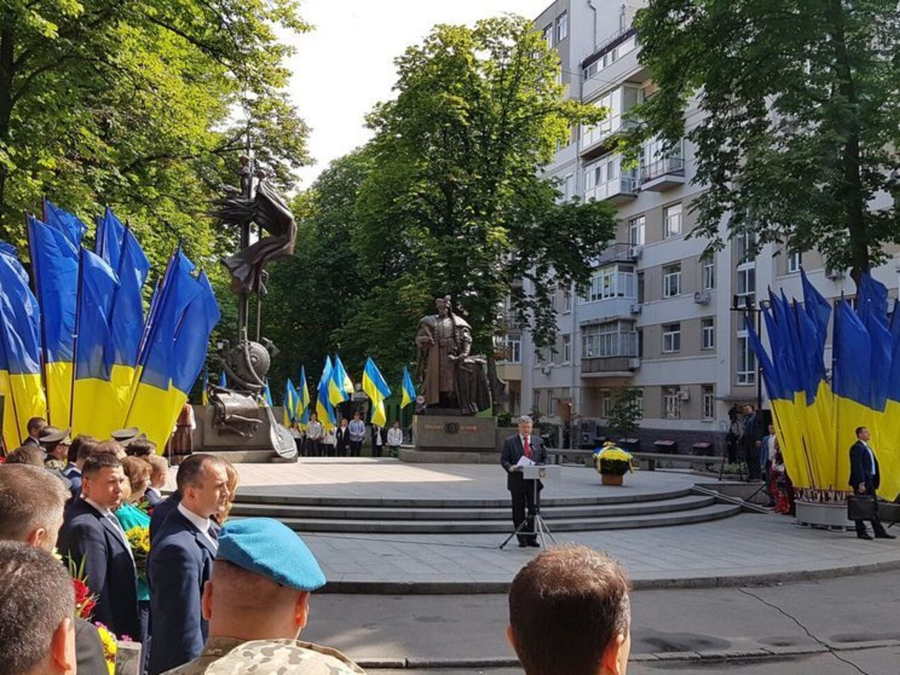 Порошенко: Треба якнайшвидше передати проект для розгляду народним депутатам
