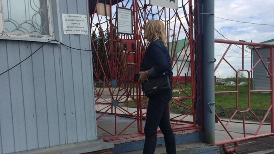 Денісову не пустили до Сенцова