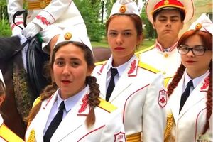 Підлітки привітали ватажка "ДНР" Захарченка