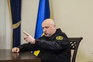 Турчинов: Только сейчас мы в полной мере начинаем чувствовать и понимать цену и смысл первой статьи Конституции