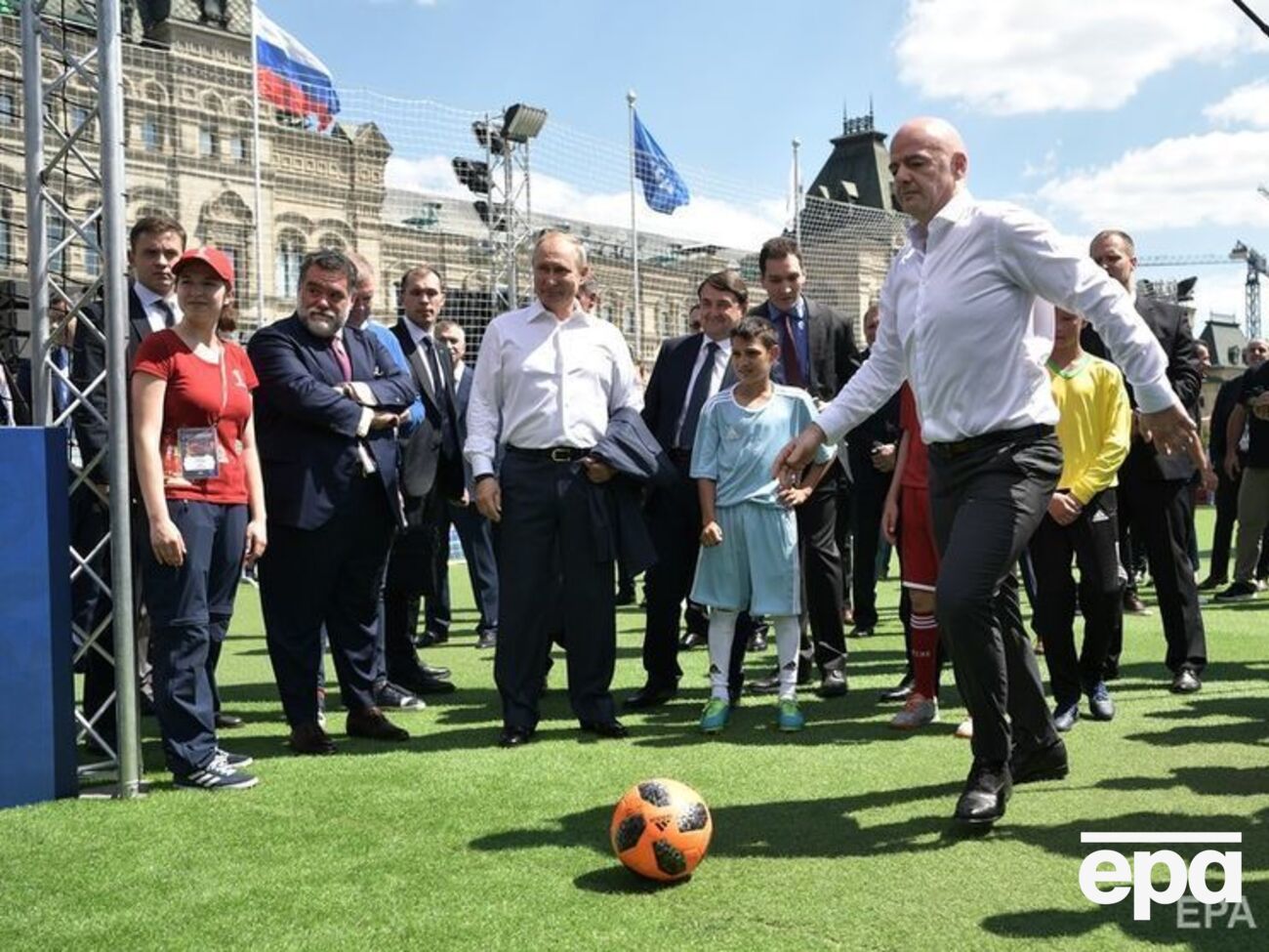 Путін та Інфантіно забили по м'ячу