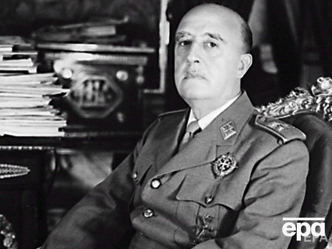 Останки Франко перепоховають