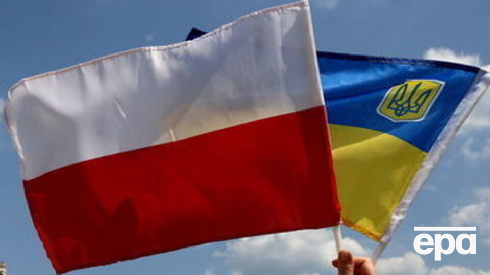 81% поляков знают о польско-украинском конфликте на Волыни