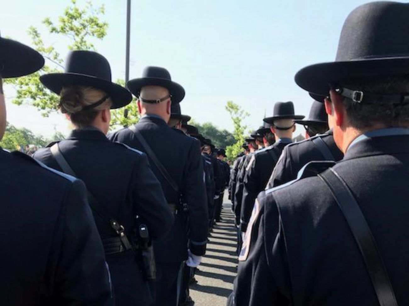 За даними CBS News, у редакції газети загинуло четверо осіб