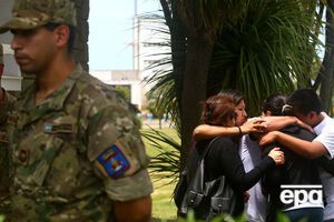 Родные моряков считают, что власти затягивают поиски субмарины