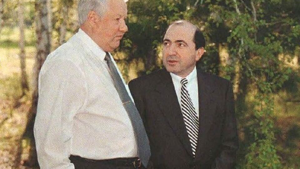 На думку Березовського (праворуч), уся свобода, яка є в Росії, насамперед це заслуга Єльцина