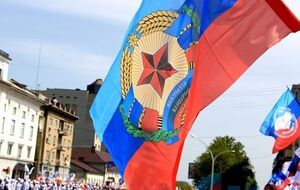 "Суд" луганских сепаратистов арестовал мужчину за манипуляции с флагом