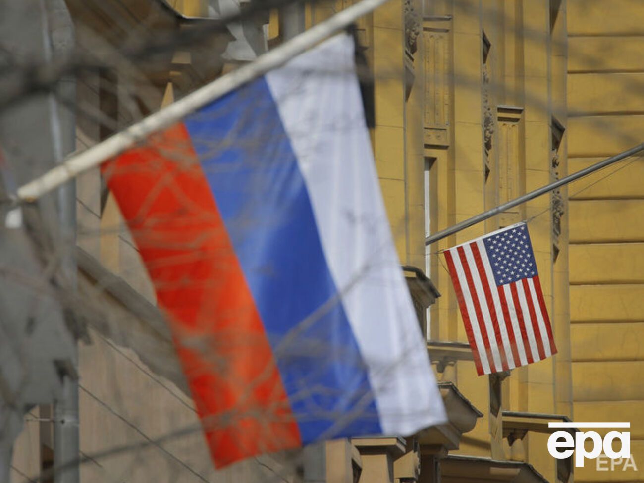 РФ направила запрос о консультациях с США по поводу новых торговых тарифов