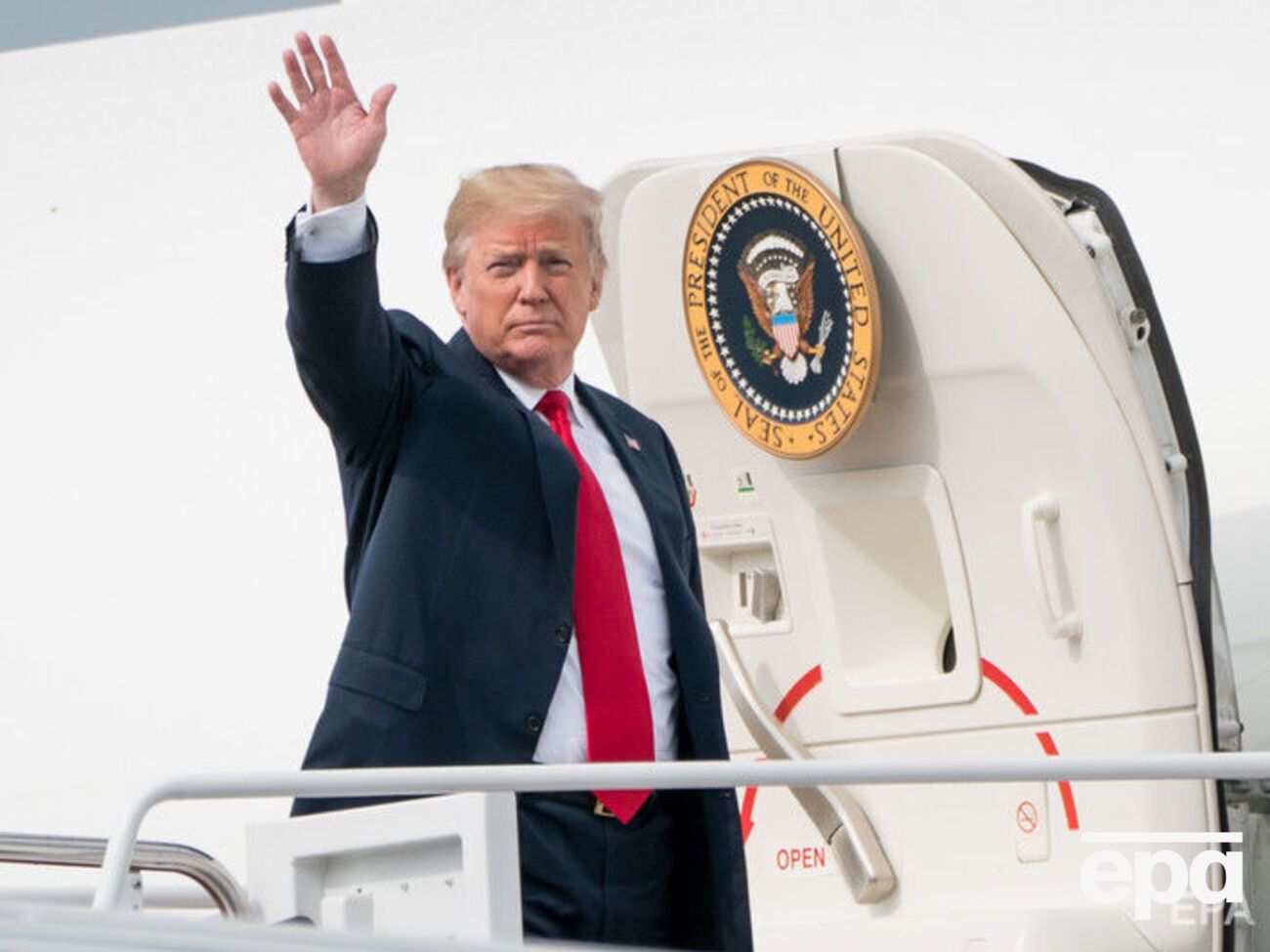 Отправляясь на отдых, Трамп назвал темы предстоящей беседы с Путиным