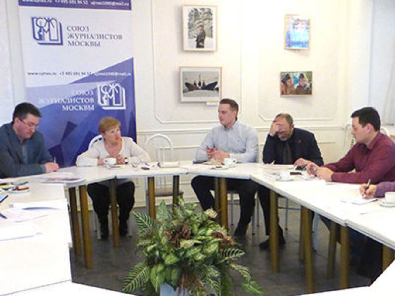 Спілка журналістів Москви повідомила про проведення тренінгів з роботи у "гарячих точках"