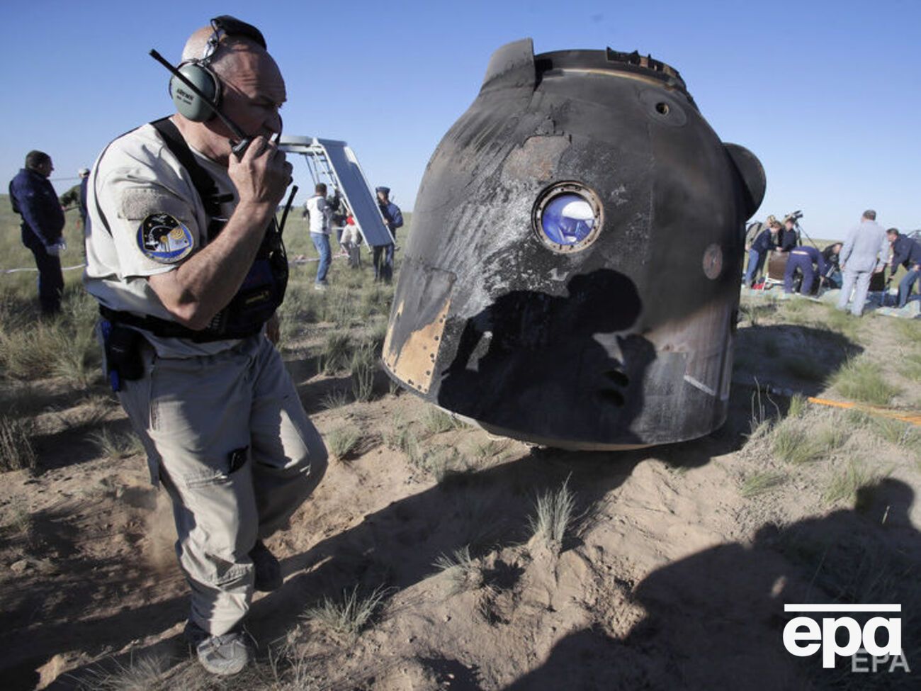 Спускаемый аппарат приземлился в Казахстане