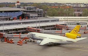 Пассажиров попросили не приезжать в аэропорт