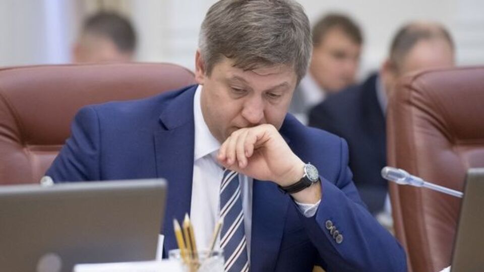 Данилюк визнав лист G7 "перебором", проте заявив, що після скандалу "піар-артилерія" Гройсмана "могла обрушитися на нього" і вирішив діяти на випередження, пише ZN.UA
