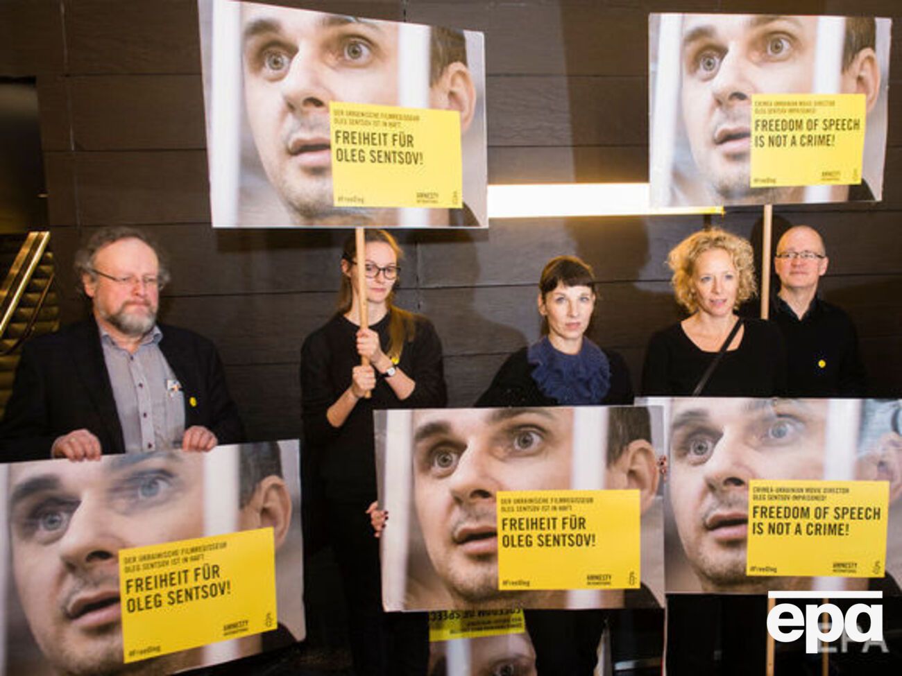 Сенцов содержится в российском Лабытнанги