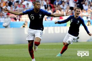 Мбаппе (номер 10) забив аргентинцям два м'ячі