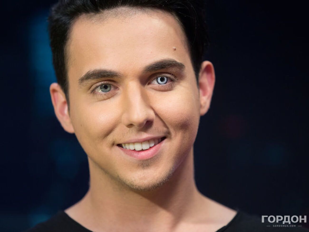 Melovin: После "Х-фактора" у меня началась звездная болезнь. Мне повезло, что у меня есть друзья, моя команда Big House Melovin &ndash; они вернули меня в нормальное состояние