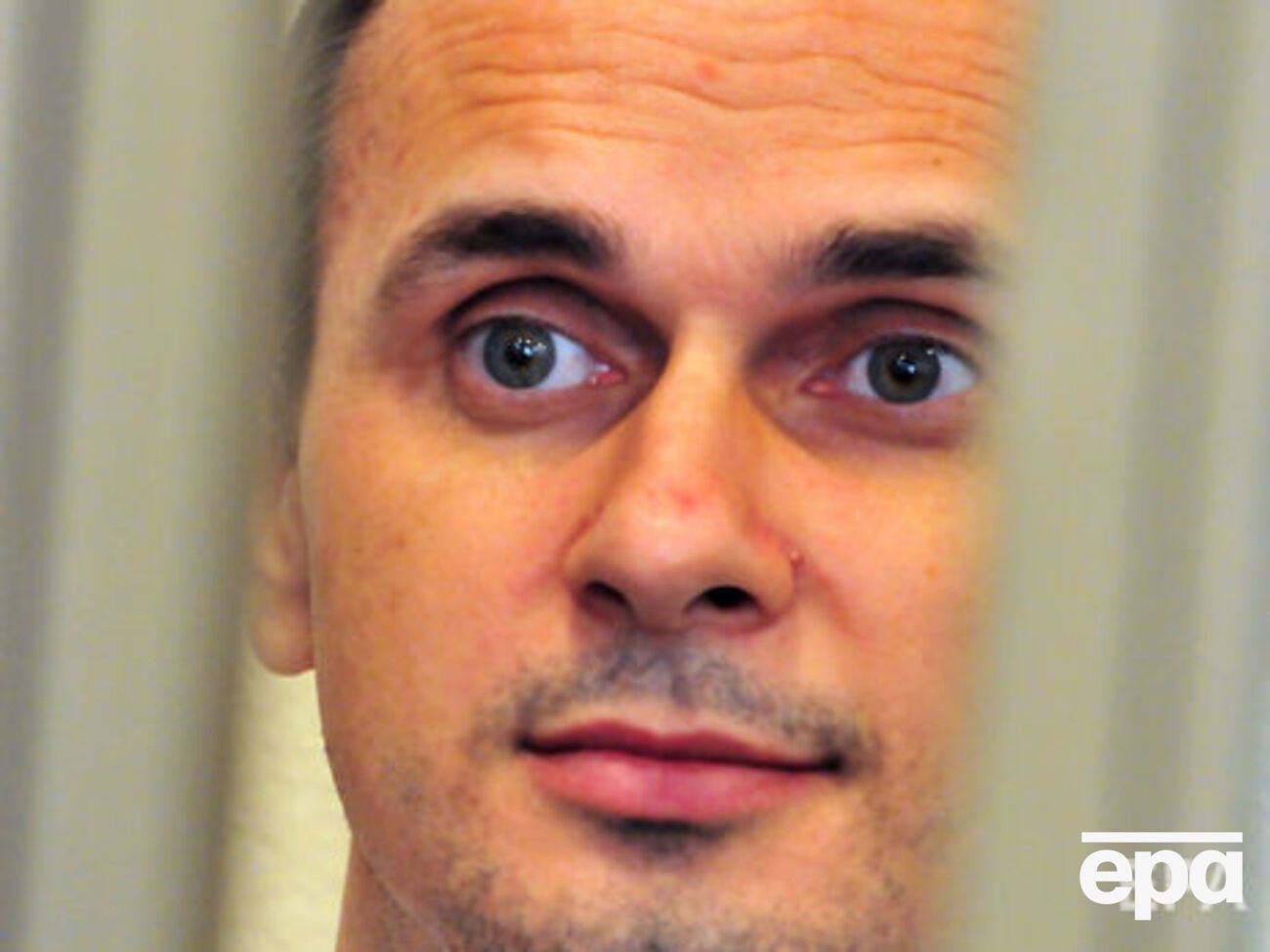 14 мая 2018 года Сенцов объявил бессрочную голодовку