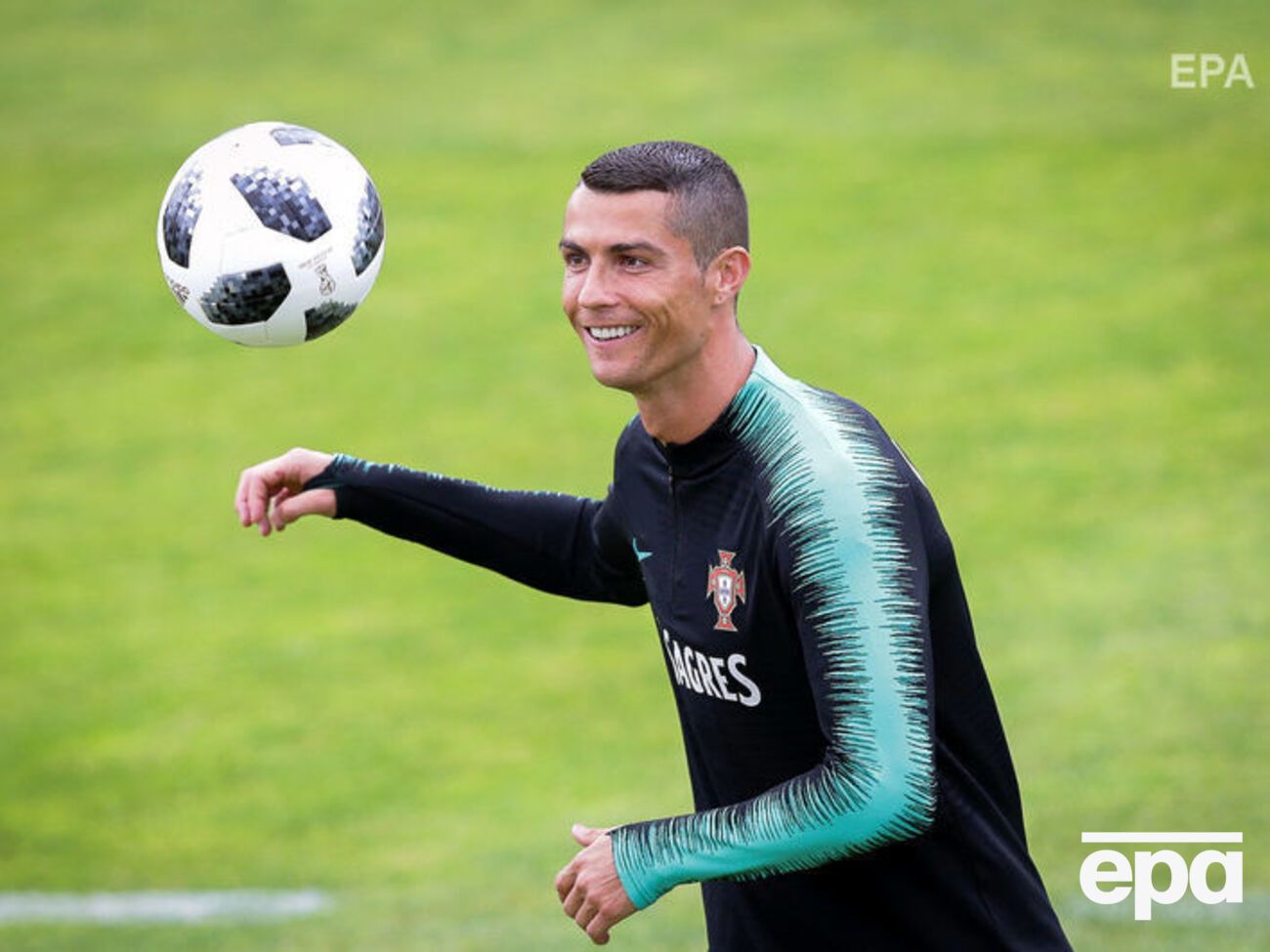 Роналду едет в РФ с личной охраной