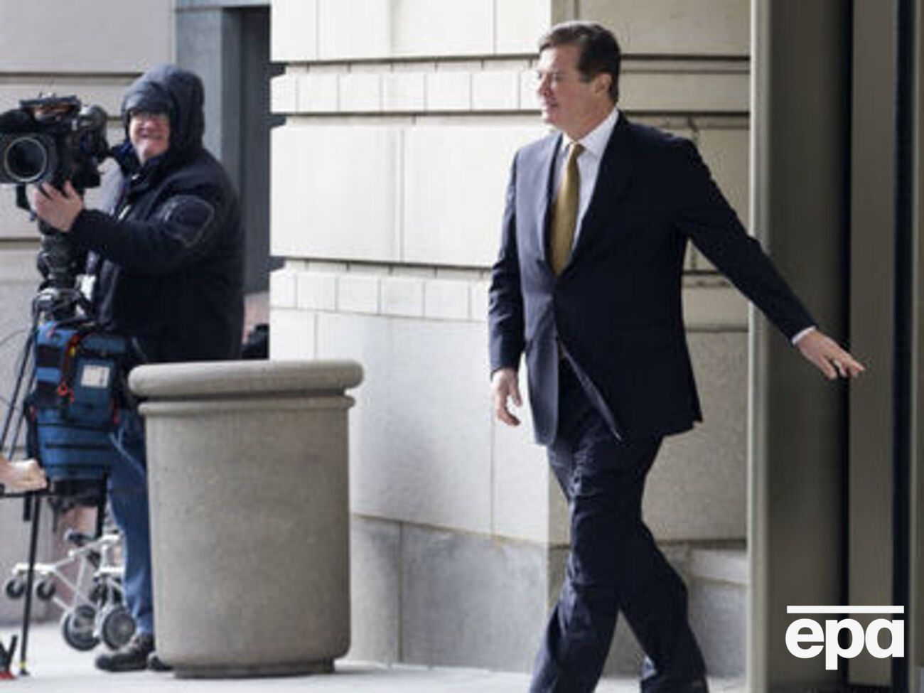 Манафорта обвиняют в сговоре против США